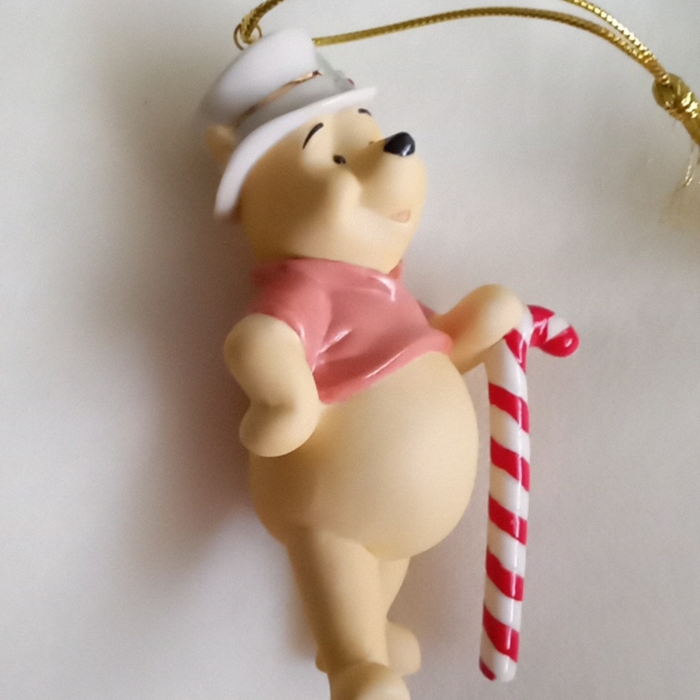 DISNEY AND LENOX CHRISTMAS CHEER POOH ORNAMENT - Picture 3 of 12